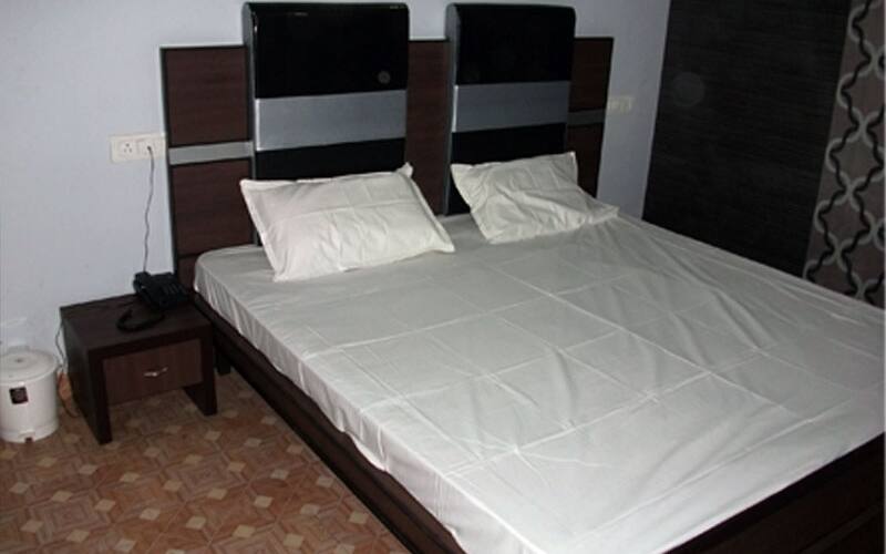 Hotel Hot Sizzlers, Kurukshetra 3
